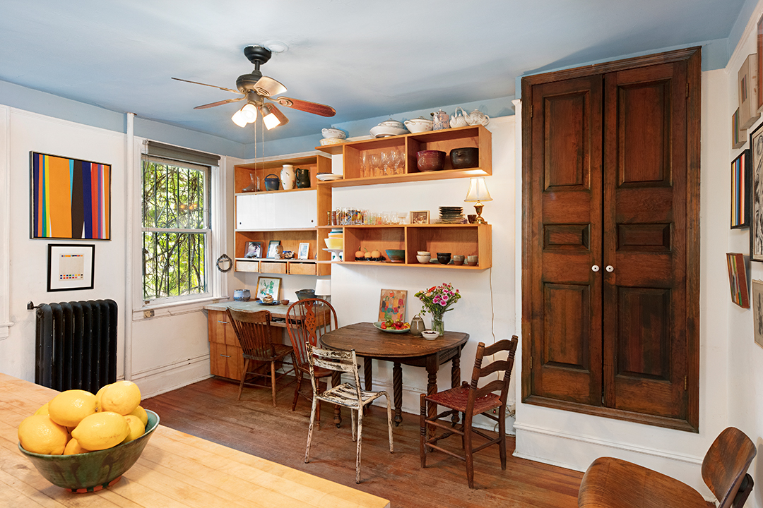 The Nyc Home And Art Studio Of Late Abstract Expressionist Jay Rosenblum Lists Breakfast Nook