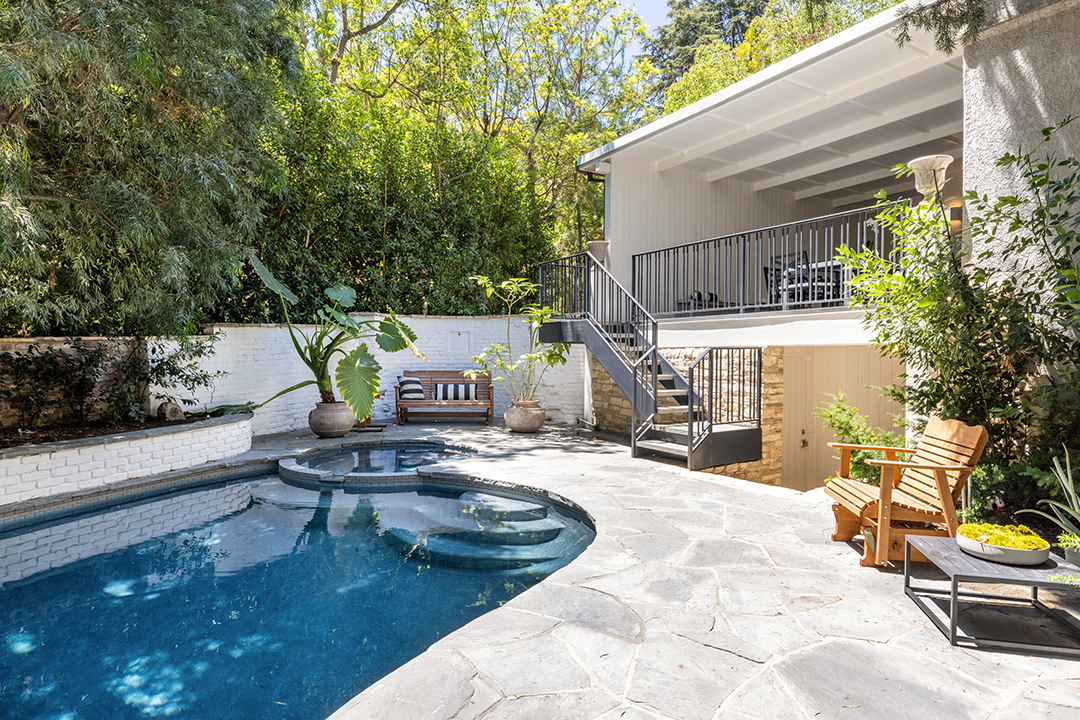 Leonardo Dicaprio Lists Circa 1926 Home In Loz Feliz For 5 75m Pool D