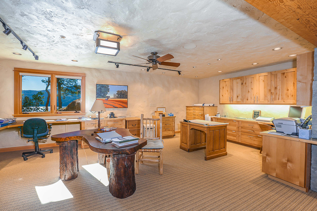 Oprah Winfrey Sells Dreamy Waterfront Estate On Orcas Island For 14m Office