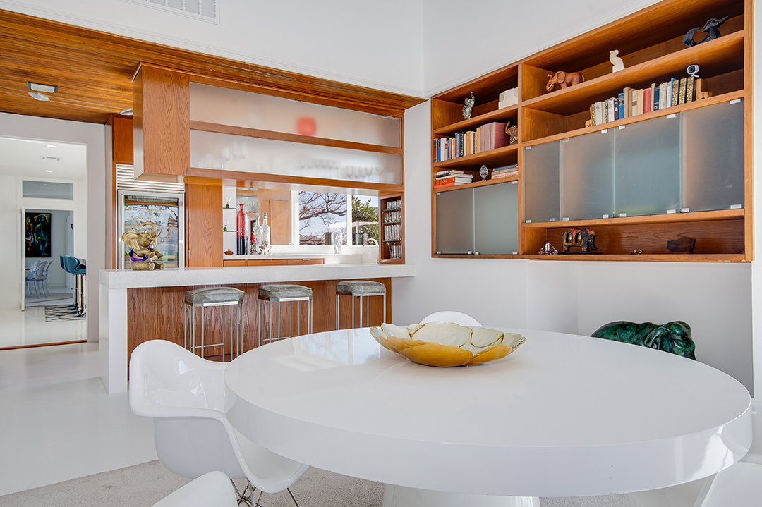 Frank Sinatras Iconic Former La Home Dubbed Byrdview Wants 21 5m Nook