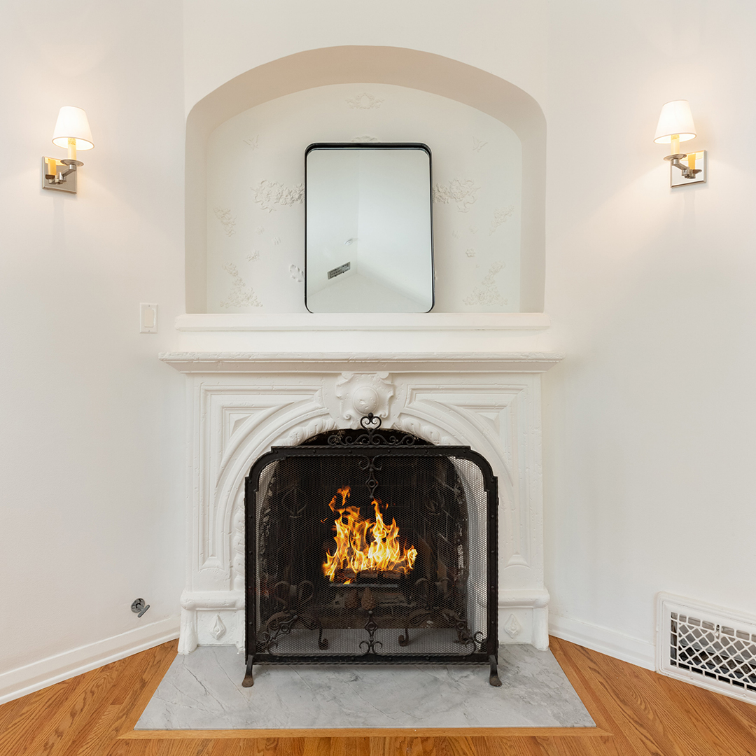 Leonardo Dicaprio Lists Circa 1926 Home In Loz Feliz For 5 75m Fireplace C