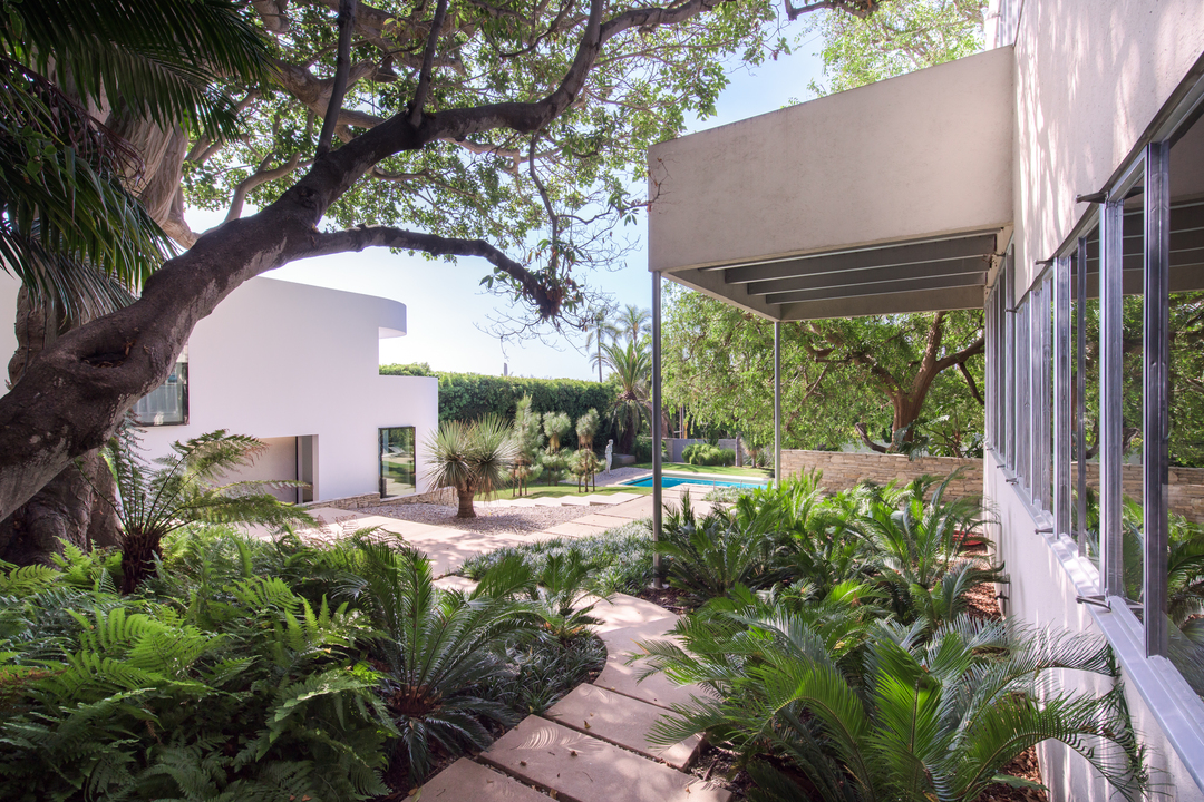 Richard Neutra Santa Monica Sten Frenke Estate Courtyard