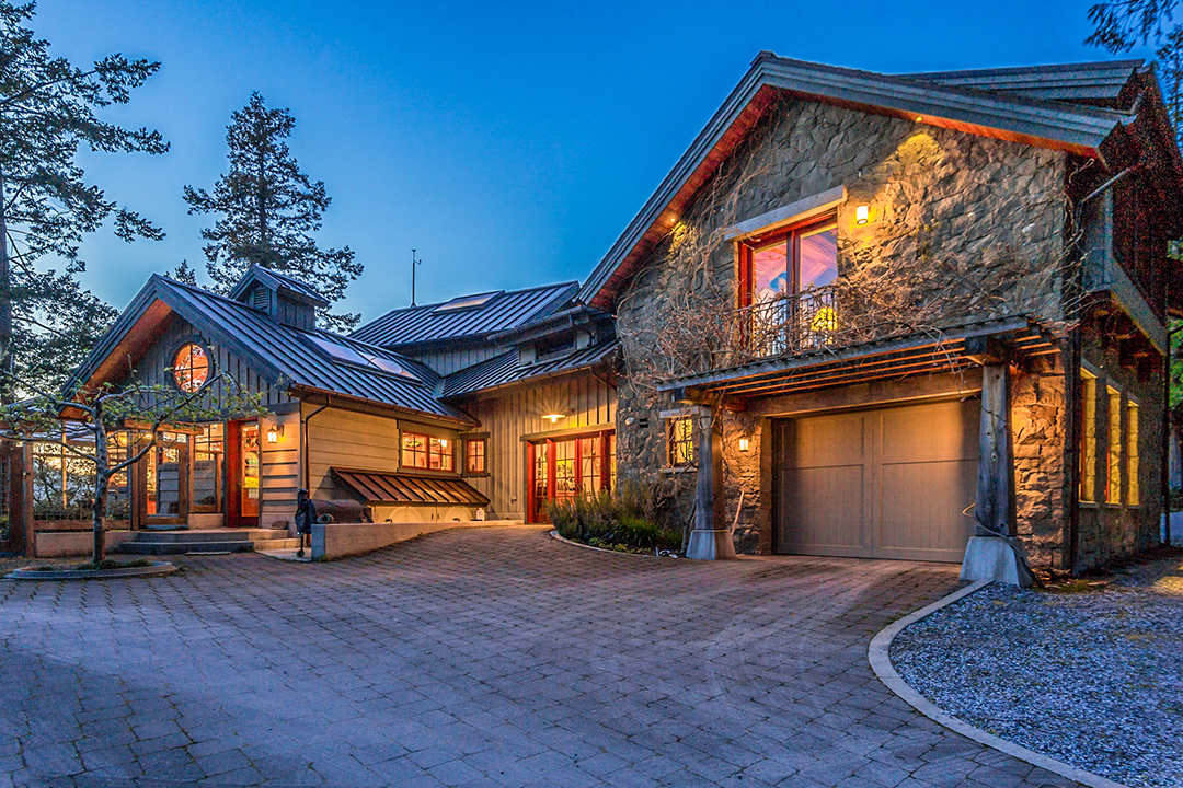 Oprah Winfrey Sells Dreamy Waterfront Estate On Orcas Island For 14m House