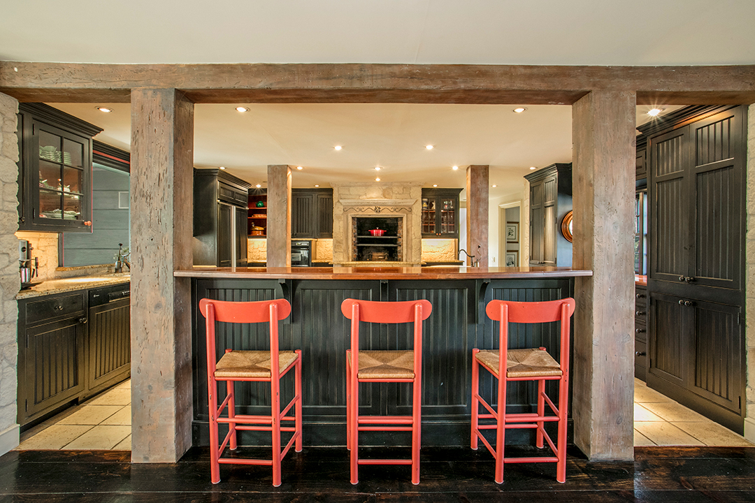 Mamaroneck Home Built For A Famous Nyc Schaefer Beer Brewer Seeks 4m Kitchen