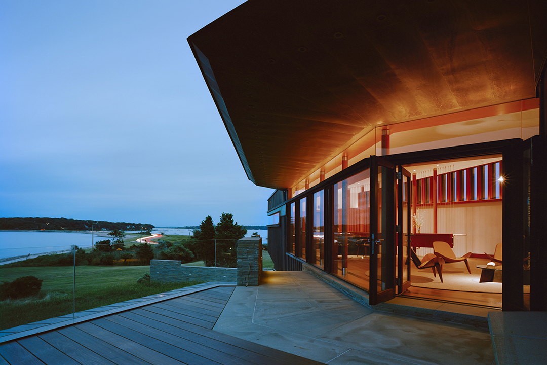 World Renowned Architect William Pedersens Shelter Island Home Asks 7m Exterior Night