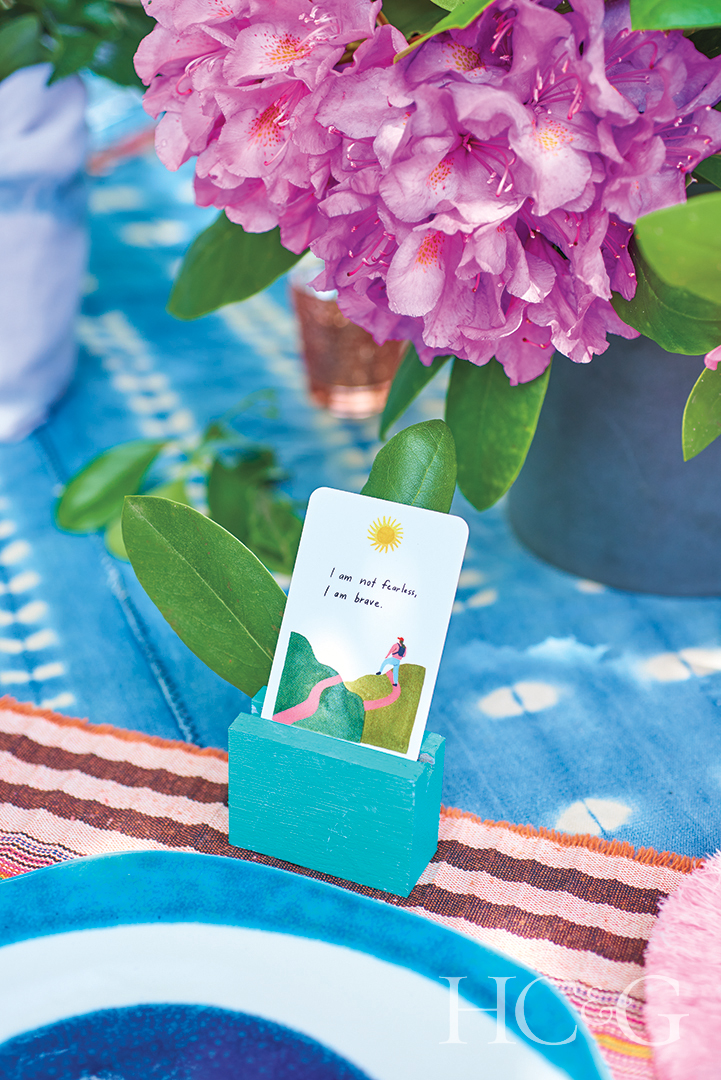 hope cards bear words of inspiration