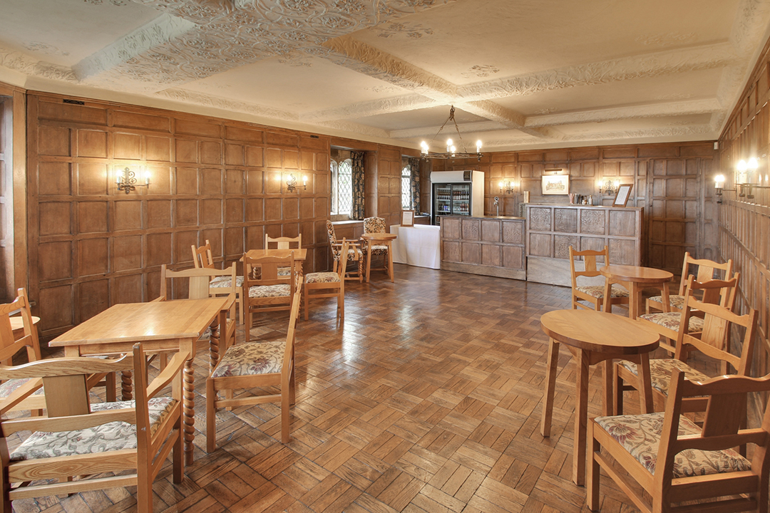 Medieval Kent Castle In England With Views All The Way To France Asks 11m Bar