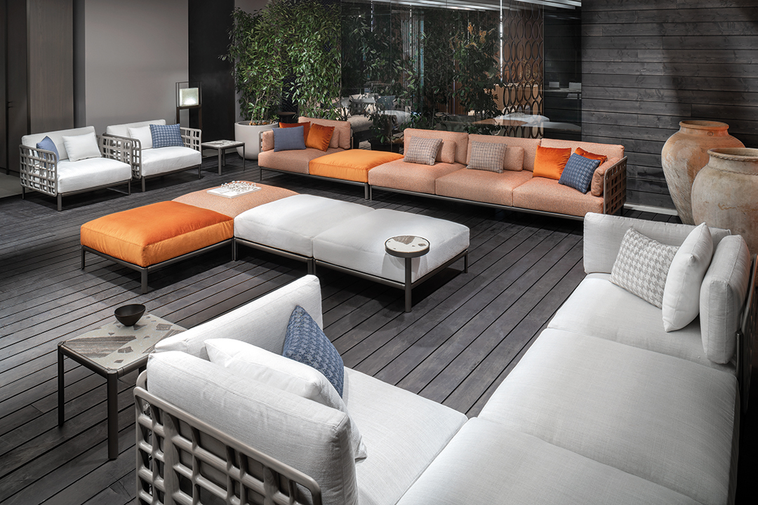 Explore The Inspired Innovative Giorgetti 2021 Collection Giorgetti Showroomlentate 2021 164 1080