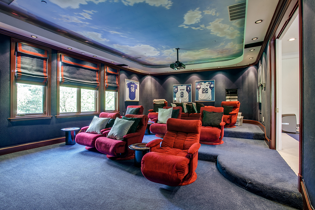 Nfl Hall Of Famer Emmitt Smith Puts The Dallas Home He Built On The Market Media