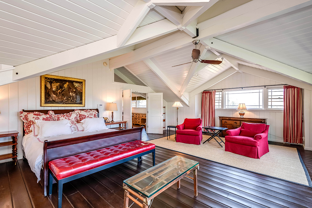 Brooke Shields Asks 8 2m For Rustic Pacific Palisades Home Bedroom