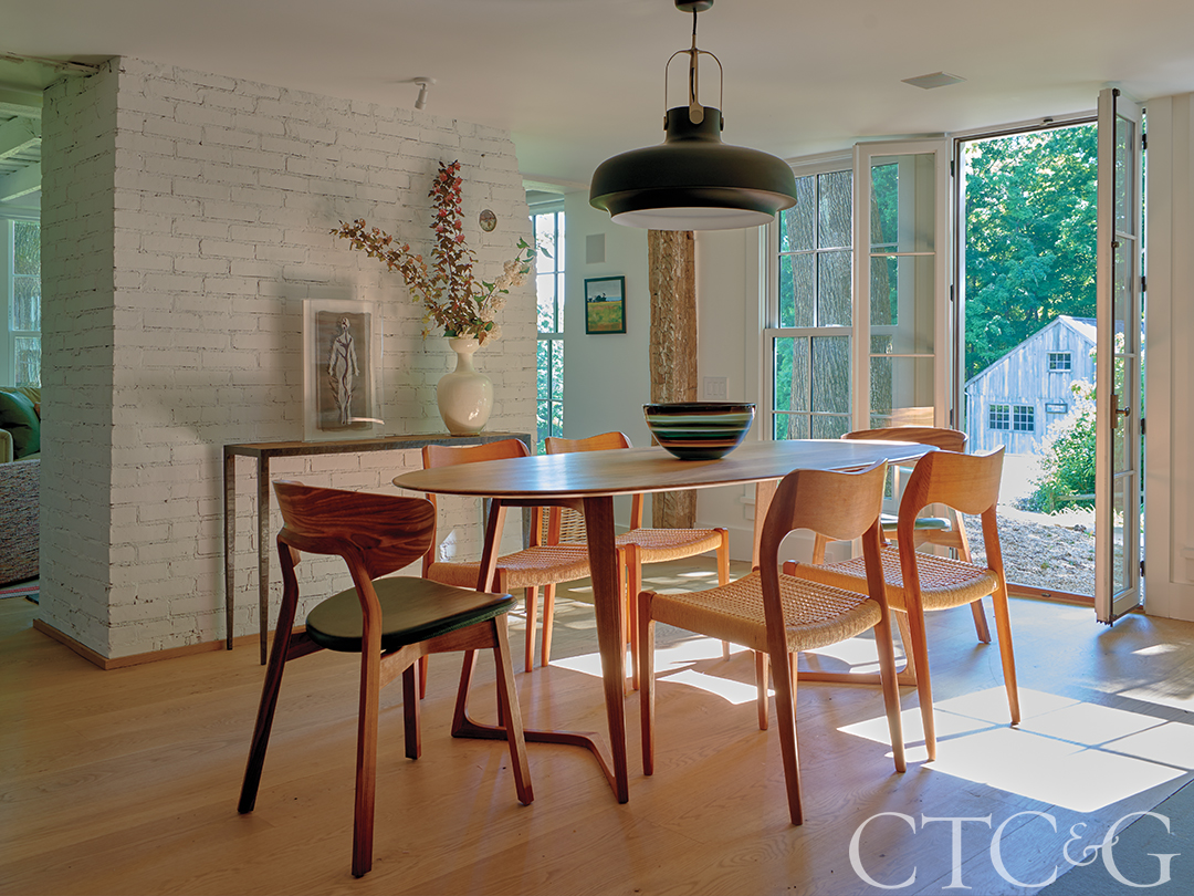 mid-century modern dining room