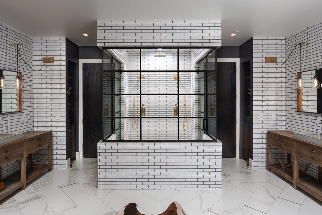 Kelly Clarkson Sells Encino Los Angeles Home Bath