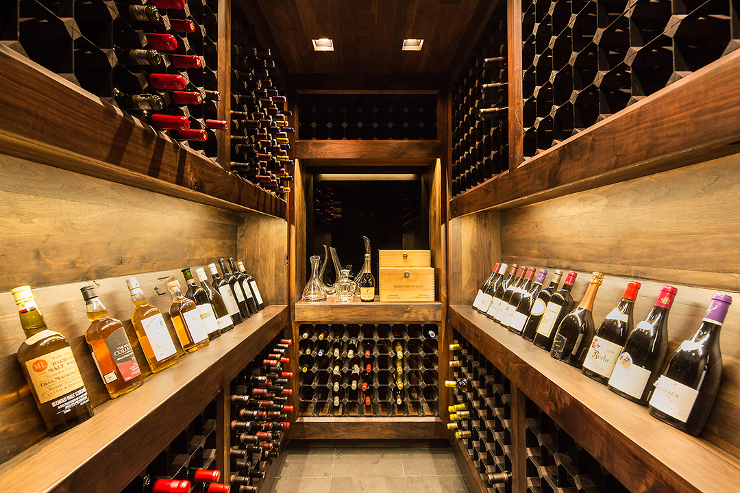 An Artistic Park Slope Brownstone That Blends Styles Beautifully Asks 7 25m Wine