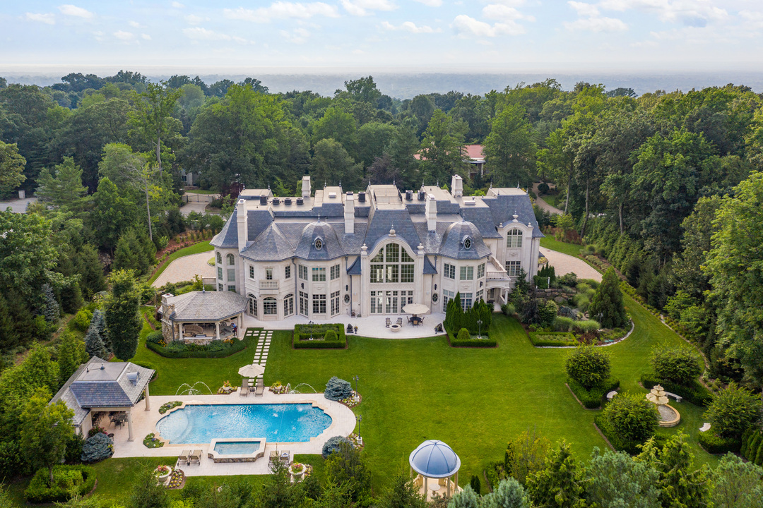 Chateau De La Roche Alpine New Jersey French Mansion Exterior Pool Lawn