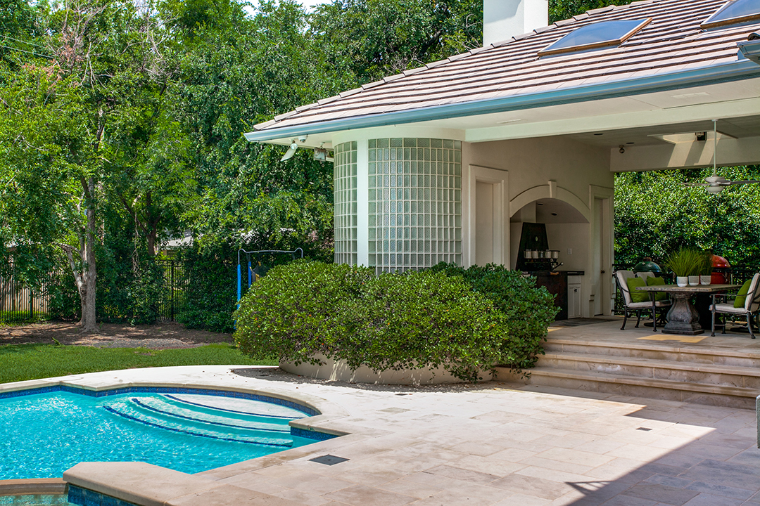 Nfl Hall Of Famer Emmitt Smith Puts The Dallas Home He Built On The Market Pool C