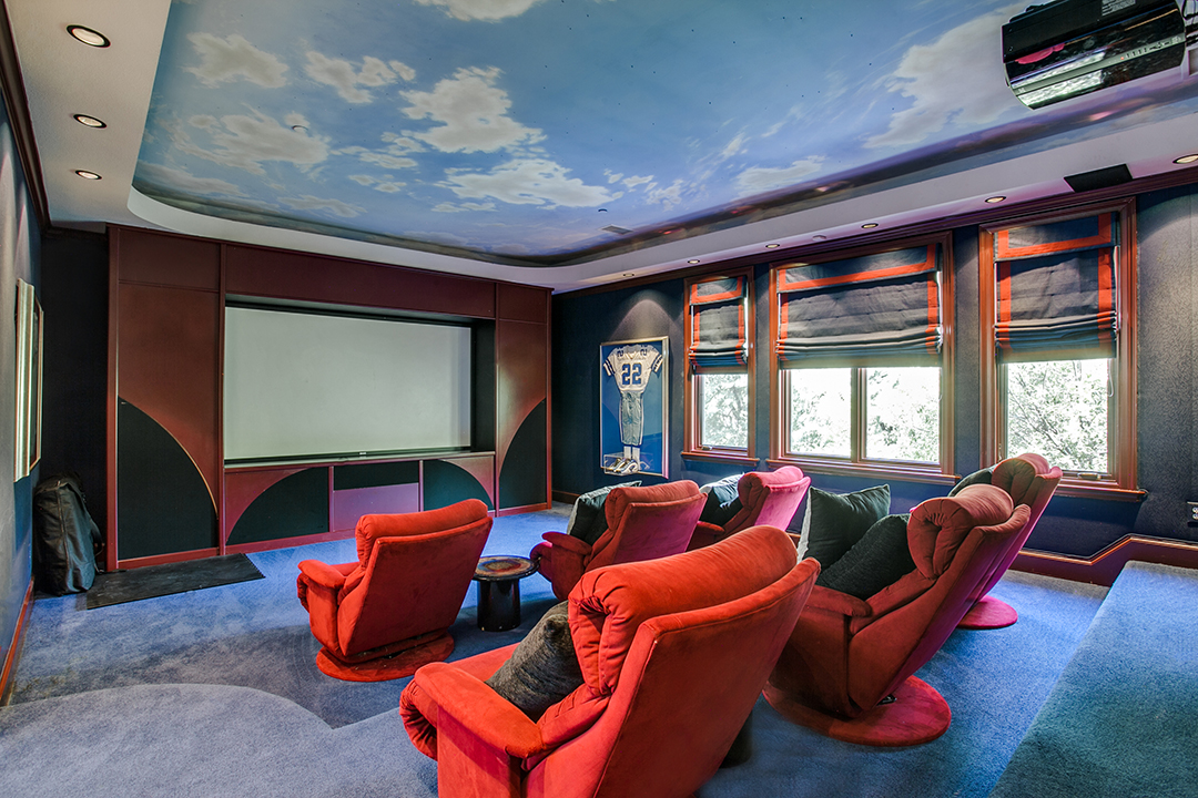 Nfl Hall Of Famer Emmitt Smith Puts The Dallas Home He Built On The Market Media B