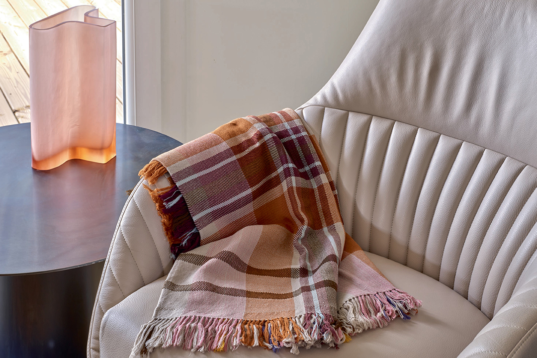 How To Bring Modern French Flair Into Every Room T Vase Lifestyle 720x1080