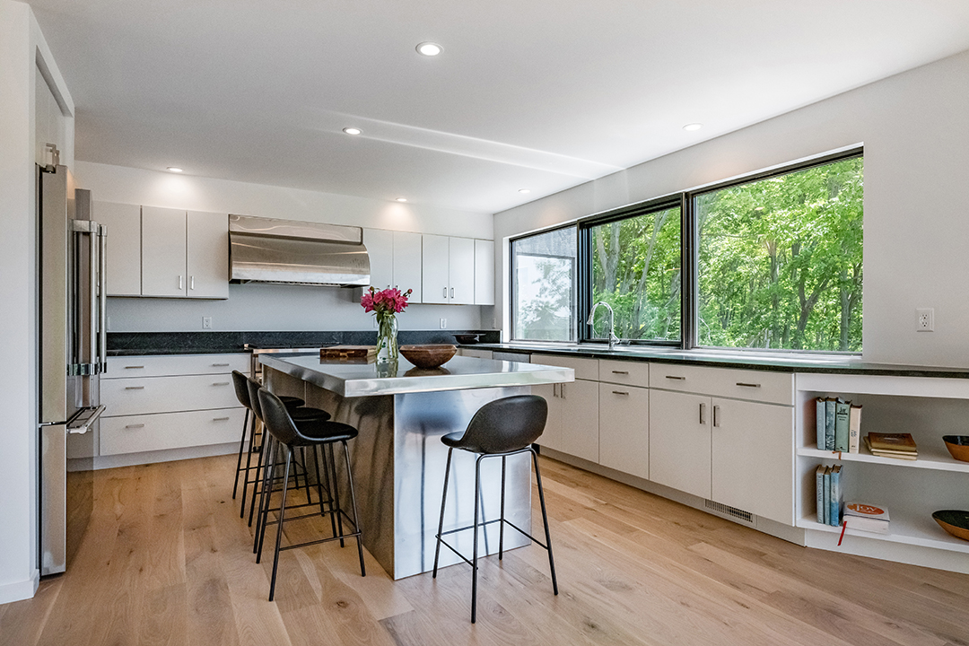 Connecticut Contemporary Overlooking A Wildlife Sanctuary Asks 2 2m Kitchen