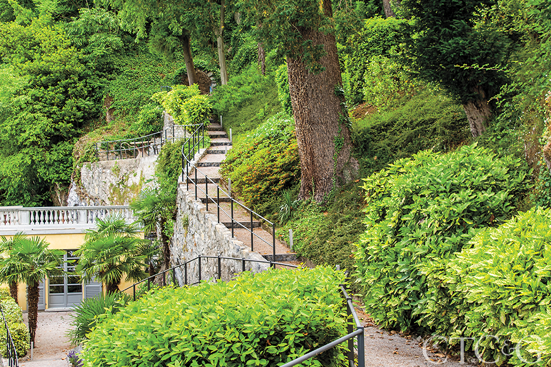 Lake Como Villa Guesthouse And Walkway