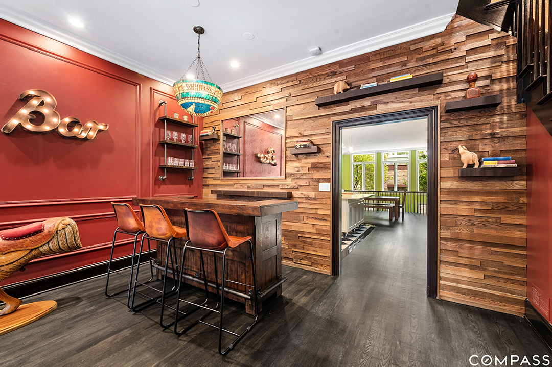 Celebrity Chef Lists Chicago Townhouse Brimming With Eclectic Style Bar