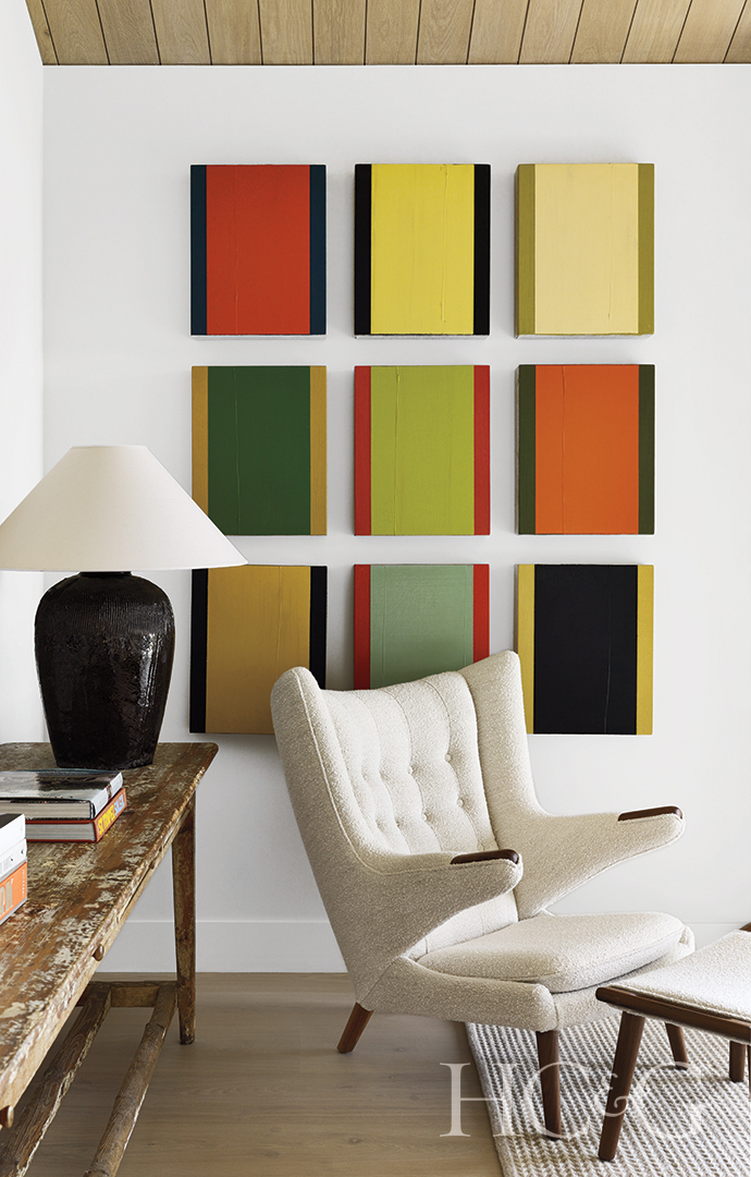 White papa bear chair; modern design