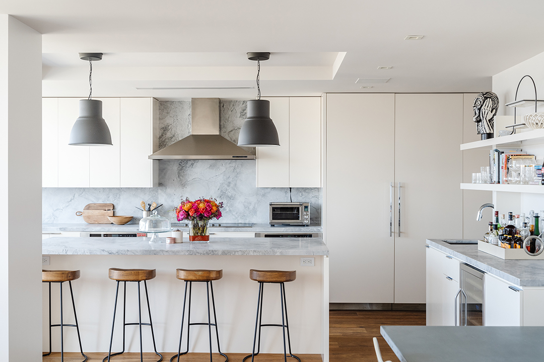 Celebrated Director Robert Wises Former Century Towers Pad Hits The Market Kitchen C