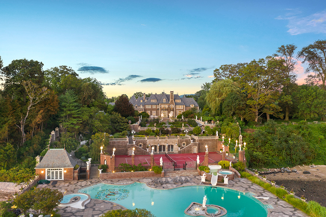 Gatsby Style Abounds A This 55m Great Neck Mansion Exterior B