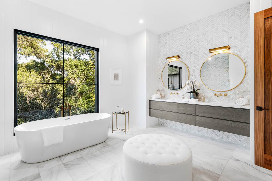 Sophie Turner Joe Jonas Sell Jae Omar Designed Encino Mansion White Bathroom