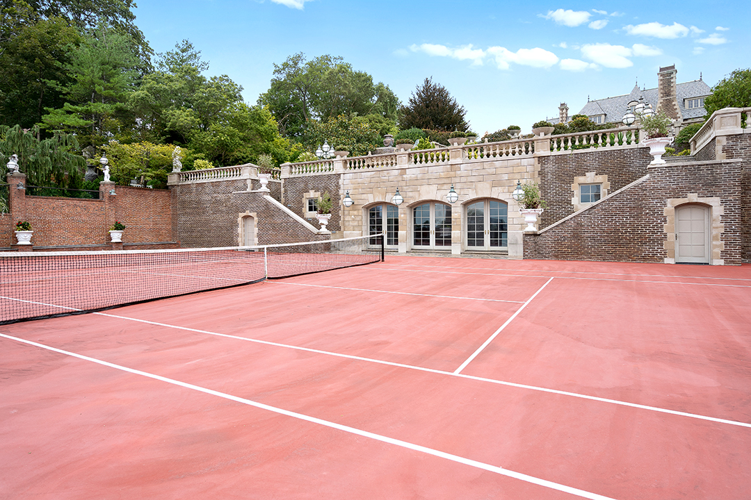 Gatsby Style Abounds A This 55m Great Neck Mansion Tennis