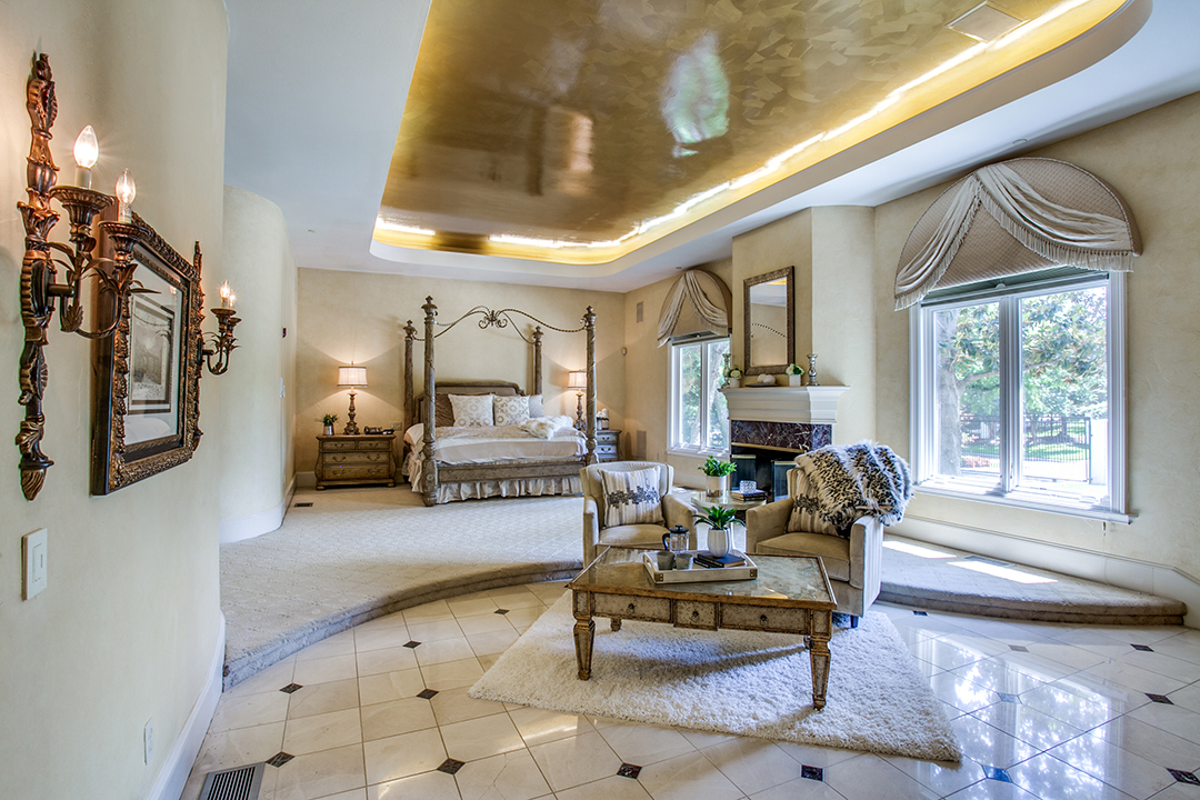 Nfl Hall Of Famer Emmitt Smith Puts The Dallas Home He Built On The Market Bedroom