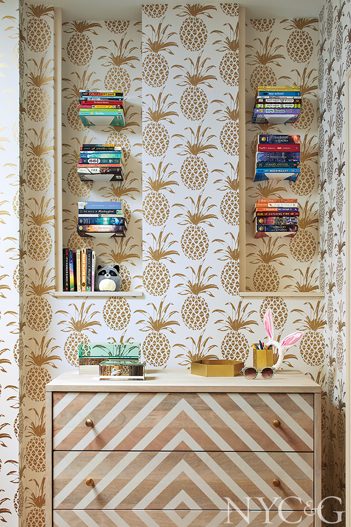 Sexy Stylish West Village Townhouse Bookshelves