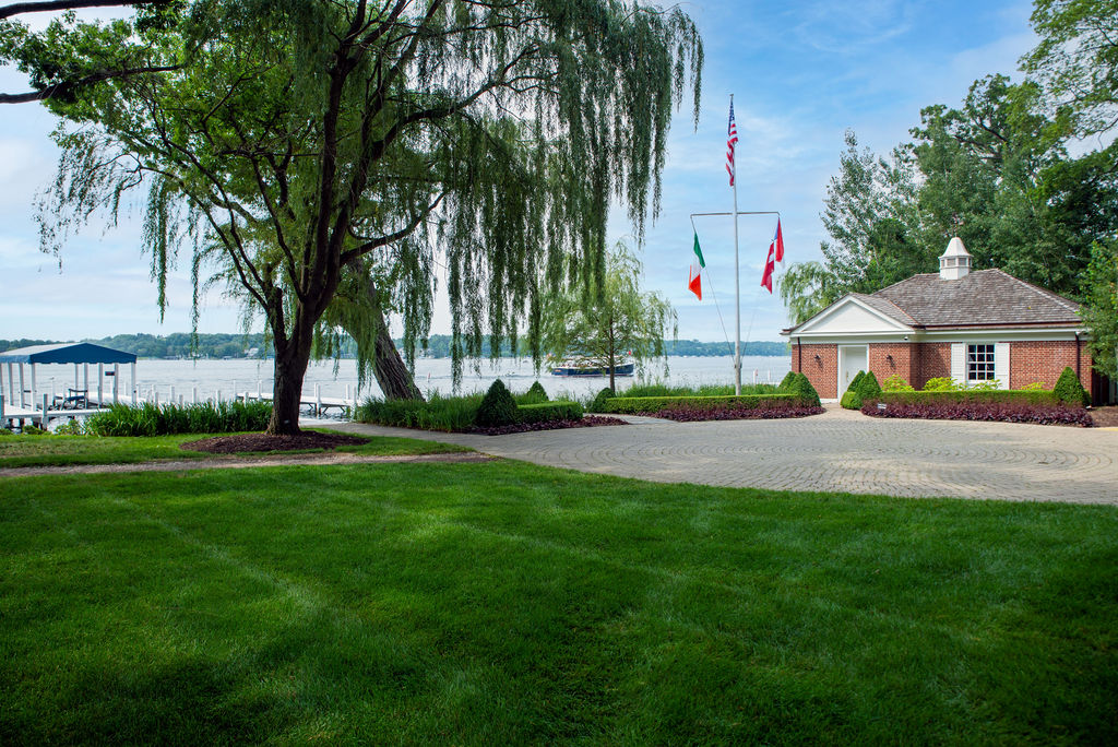 Wisconsins Majestic Glanworth Gardens Lists On Geneva Lake For 39 25m View
