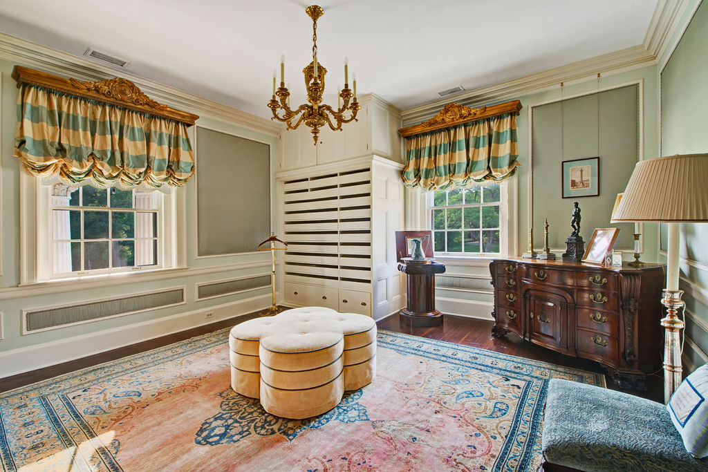 Wisconsins Majestic Glanworth Gardens Lists On Geneva Lake For 39 25m Dressing Room