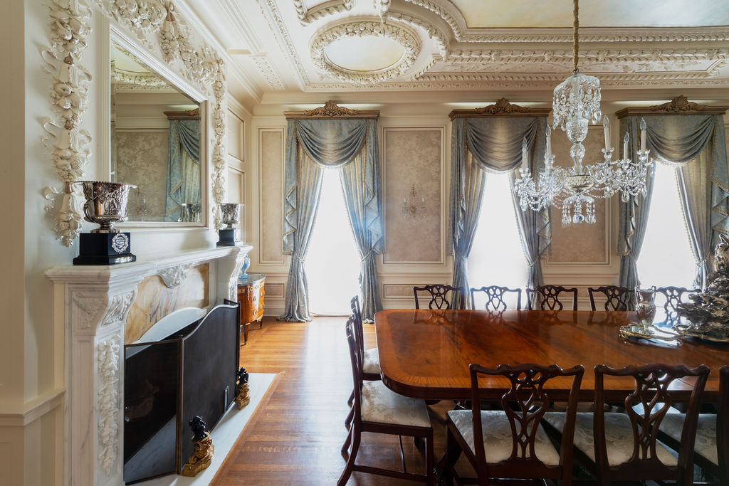 Wisconsins Majestic Glanworth Gardens Lists On Geneva Lake For 39 25m Dining Room B