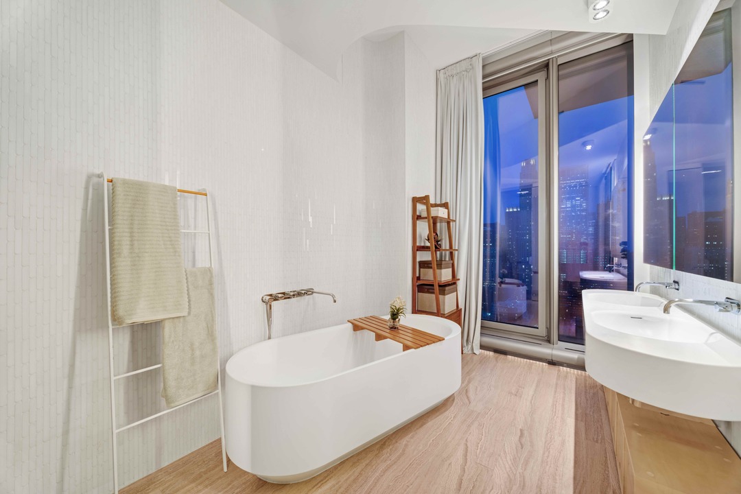 Keegan Michael Key Sells Tribeca Apartment To Rent Bathroom