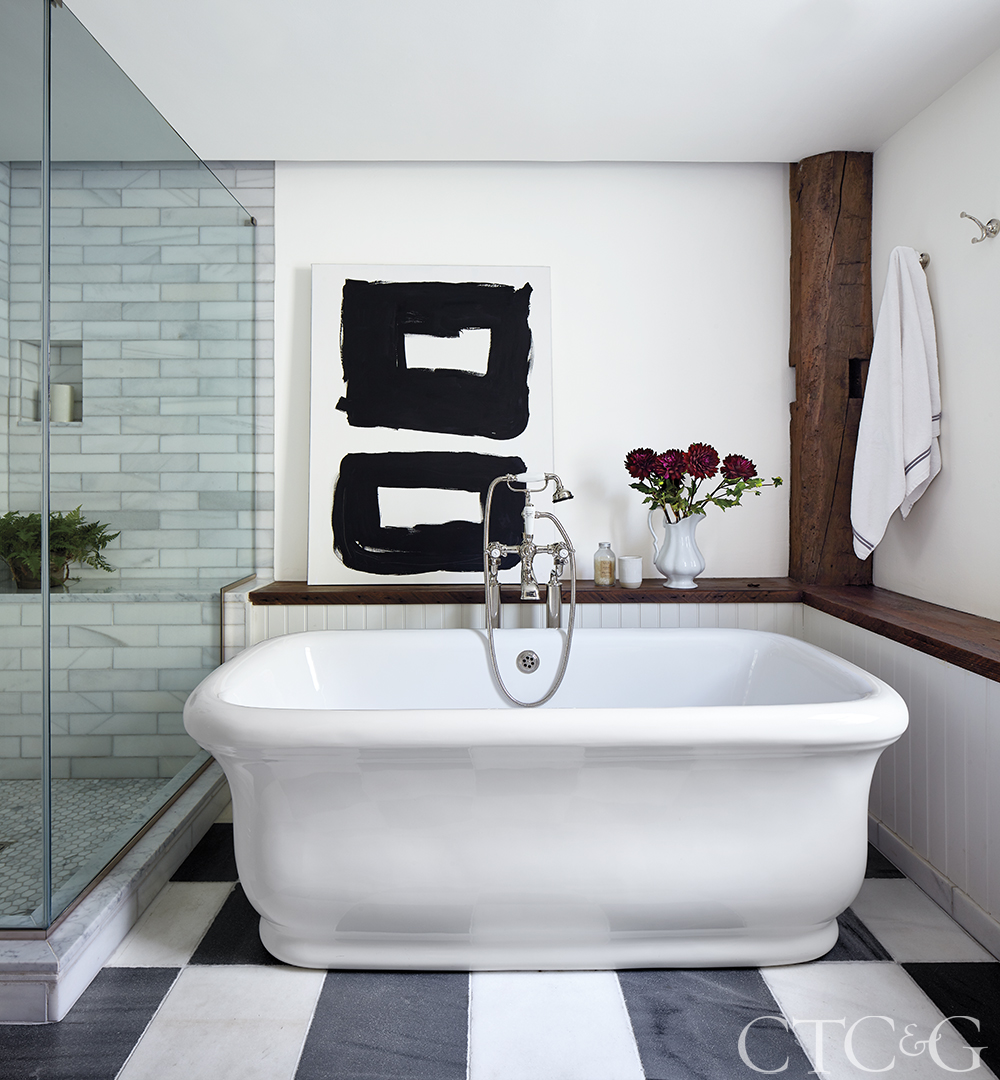 Litchfield Barn Entertaining Space Bath Tub