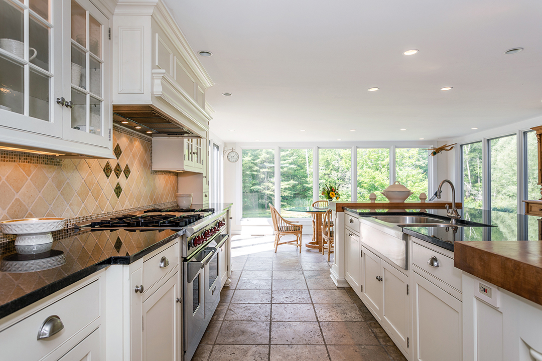 Bright Farmhouse Style Home On 19 Acres In Cornwall Ct Asks 2 2m Kitchen B
