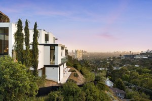 Ariana Grande Sells Hollywood Hills Home Exterior