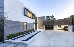David Spade Drops Almost 13 9m On A Modern La Mansion Modern Exterior