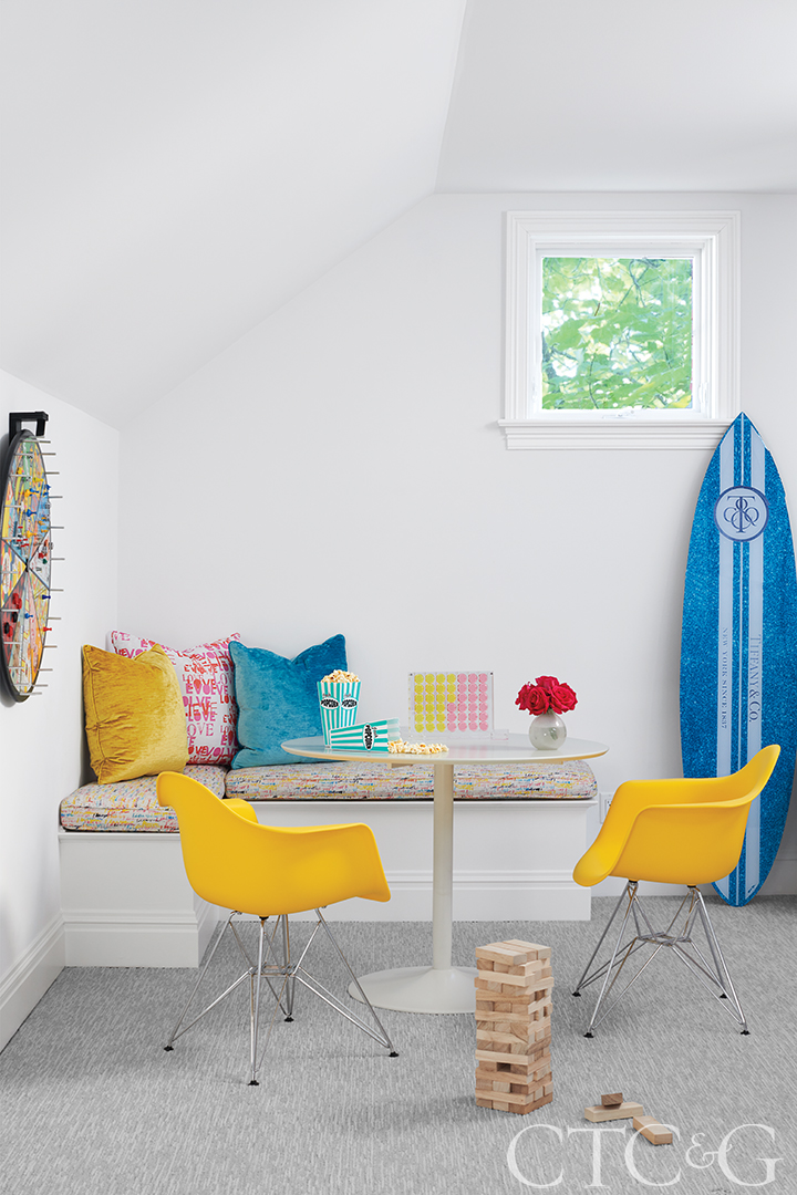 New Canaan Cheeky Glamour Breakfast Nook