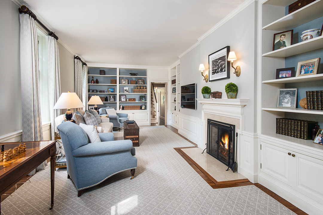 A Circa 1934 Greenwich Mansion Built By Mott Schmidt Lists For The First Time In 20 Years Fireplace