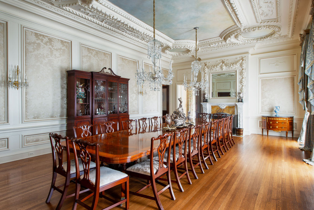 Wisconsins Majestic Glanworth Gardens Lists On Geneva Lake For 39 25m Dining Room