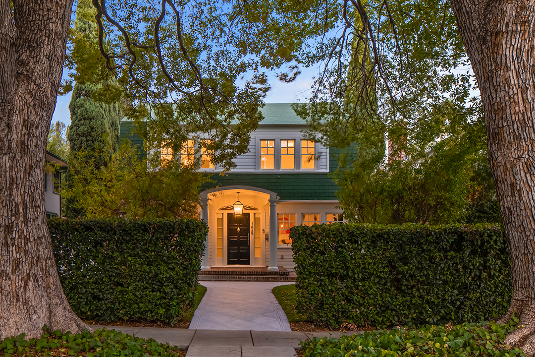 The House From A Nightmare On Elm St Front Door