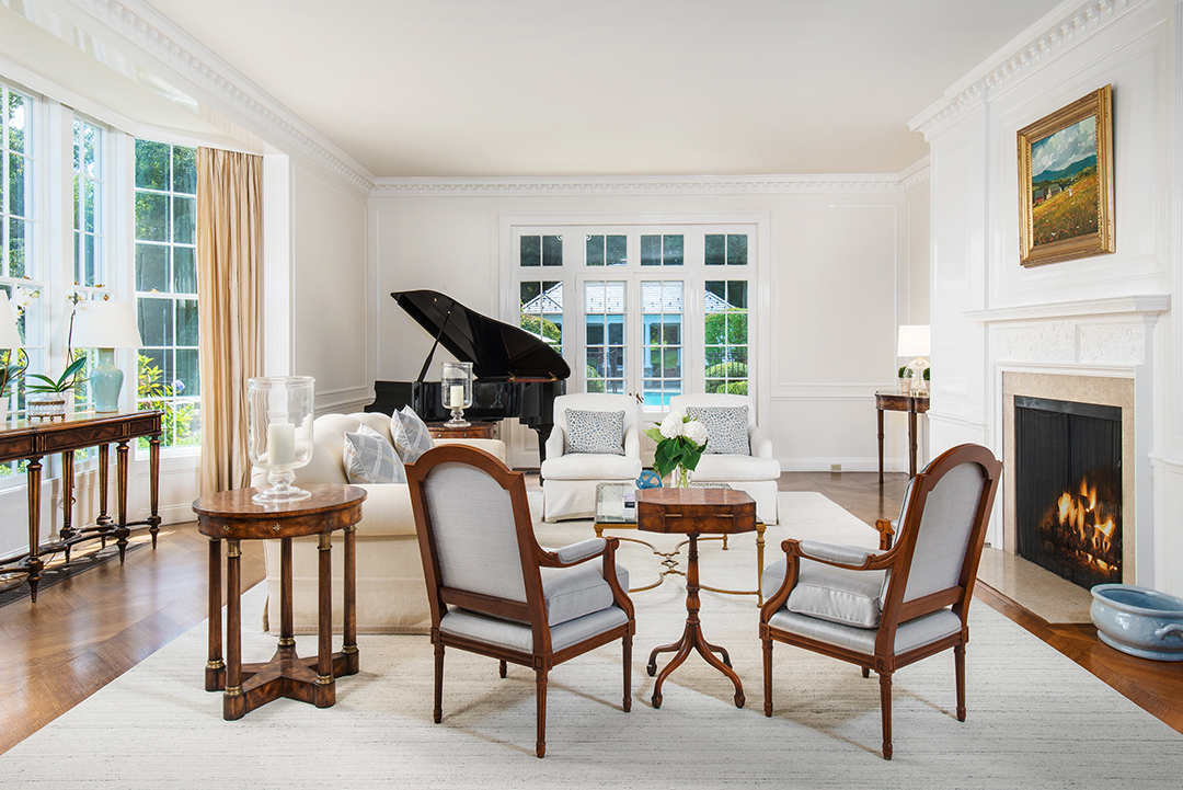 A Circa 1934 Greenwich Mansion Built By Mott Schmidt Lists For The First Time In 20 Years Living Room