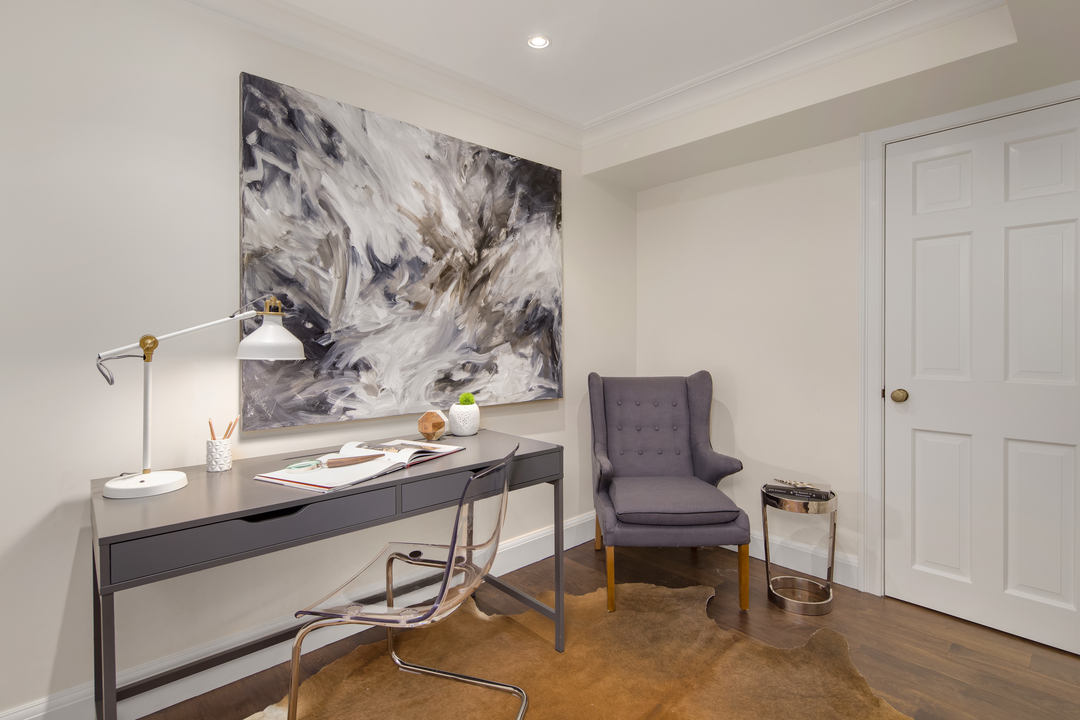 Washington Mews Carriage House Townhouse Office