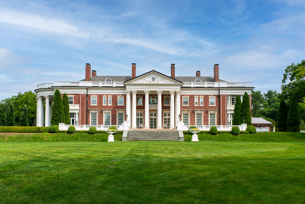 Wisconsins Majestic Glanworth Gardens Lists On Geneva Lake For 39 25m Exterior