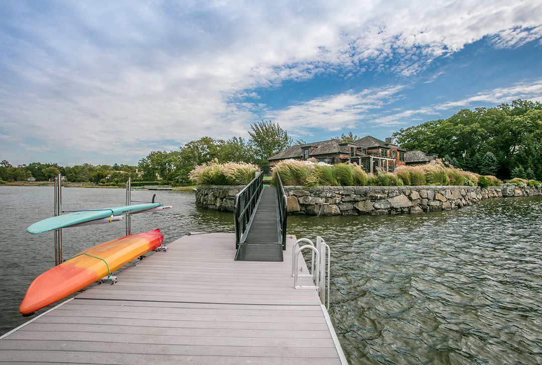 A Masterful Waterfront Modern In Mamaroneck Hits The Market Asking 9 2m Dock
