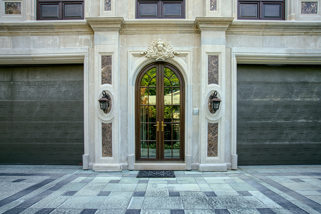 Gilded Mansion That Starred In The Schitts Creek Opening Scene Lists In Toronto Door