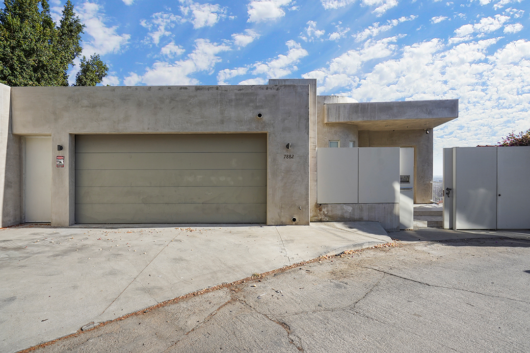 Kanye Wests Former Hollywood Hills Home With Minimalist Vibes Is Up For Sale Front Exterior