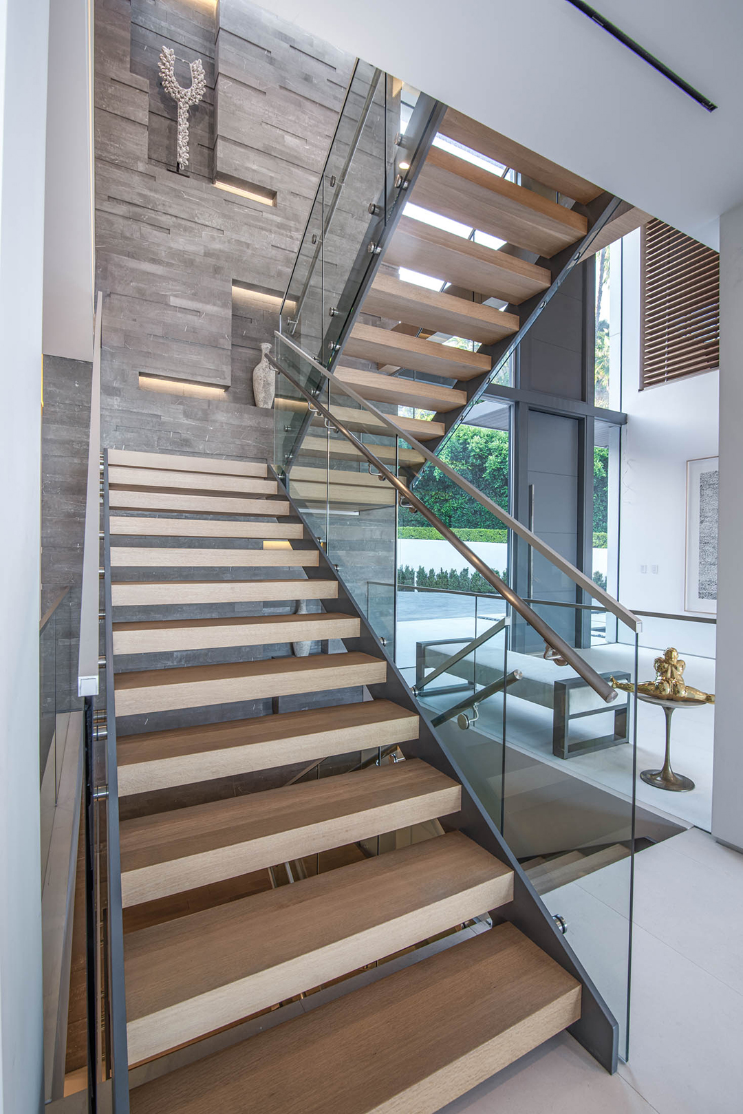 David Spade Drops Almost 13 9m On A Modern La Mansion Staircase